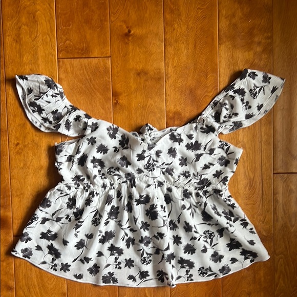 Tops - URBAN Romantics Floral Open Back Crop Top Size L Black Coquette Cottage Fairy